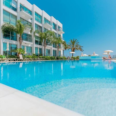 Diana - Coralli Beachfront Apartment Протарас Екстериор снимка