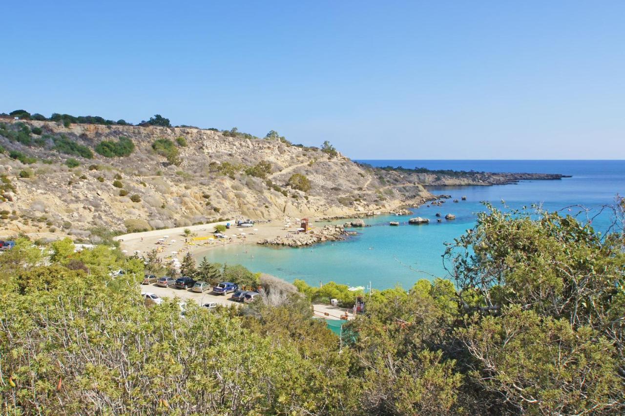 Diana - Coralli Beachfront Apartment Протарас Екстериор снимка